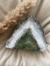 Load image into Gallery viewer, The Pyramid Agate