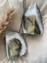 Load image into Gallery viewer, The Pyramid Agate