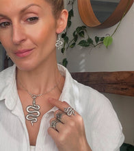 Load image into Gallery viewer, The Serpent Earrings