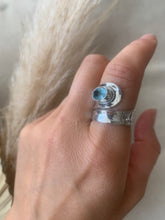 Load image into Gallery viewer, The Aquamarine Wave Ring
