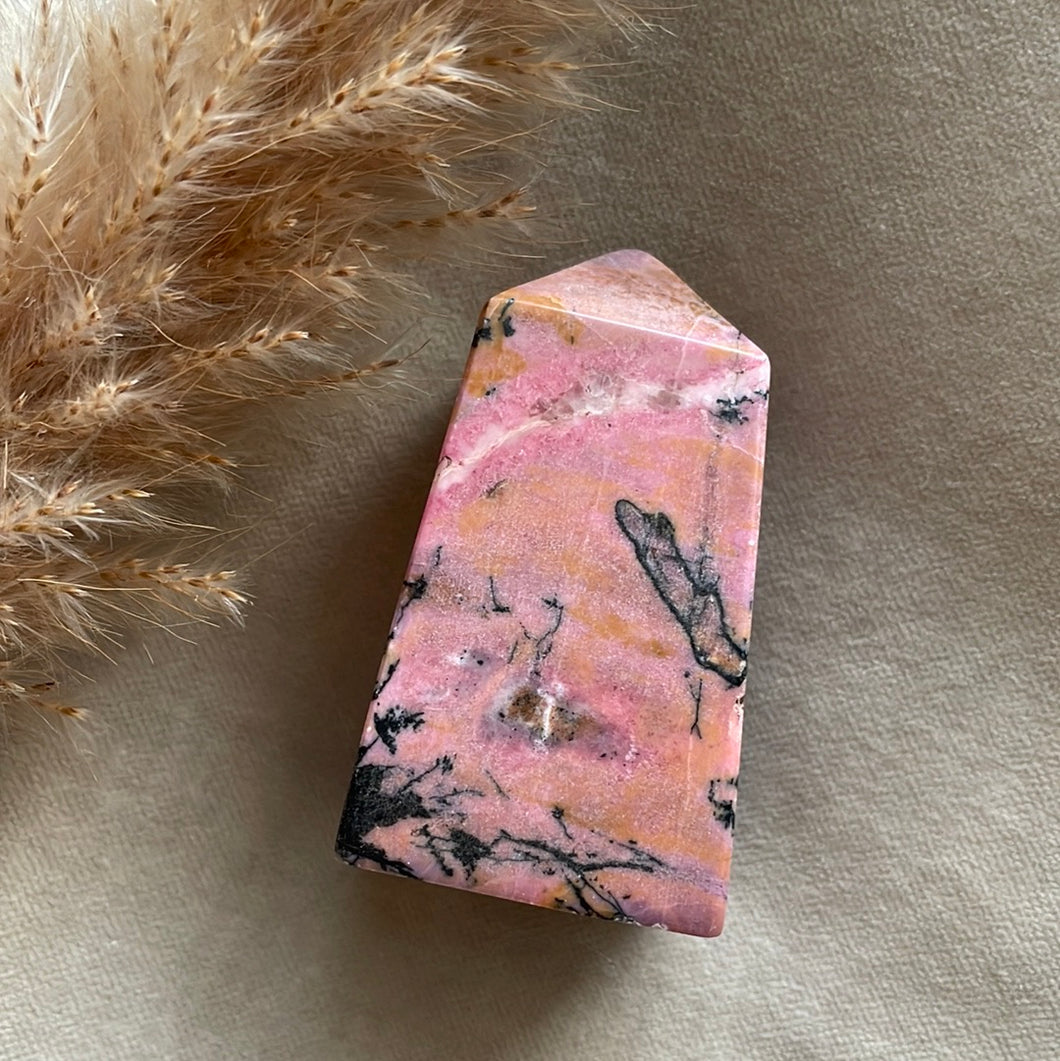 Rhodonite point