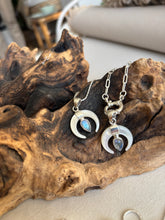 Load image into Gallery viewer, NEW The Halo Necklace
