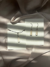 Load image into Gallery viewer, The Smoky Point Necklace
