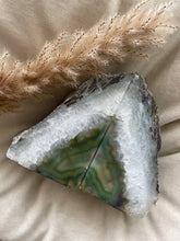 Load image into Gallery viewer, The Pyramid Agate
