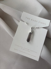 Load image into Gallery viewer, The Smoky Point Necklace
