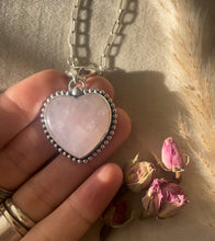 Load image into Gallery viewer, The Eternal Heart Rose Quartz Necklace
